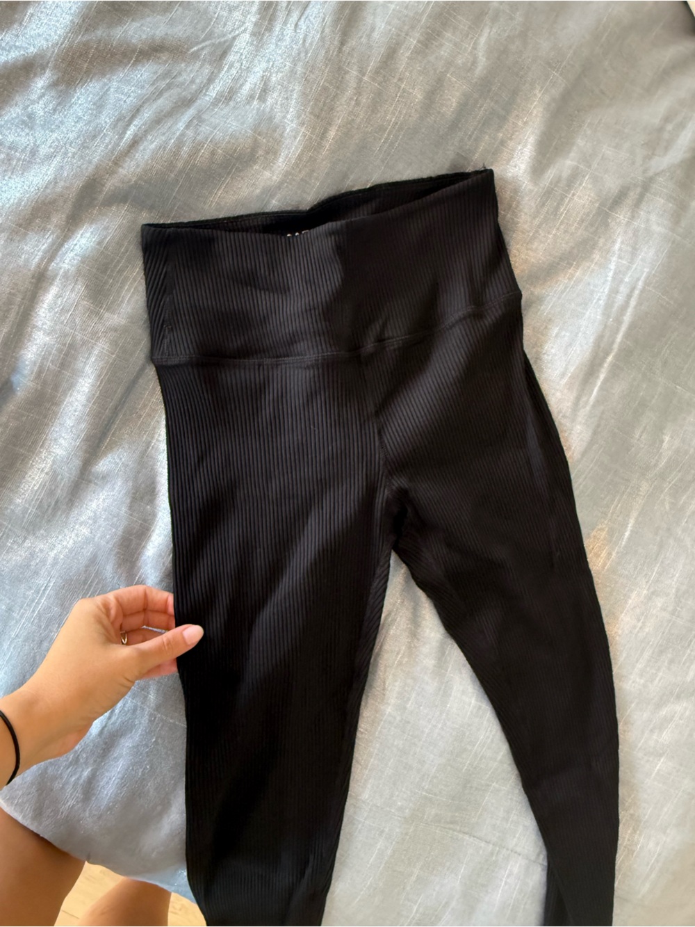 CARBON38 Black Leggings